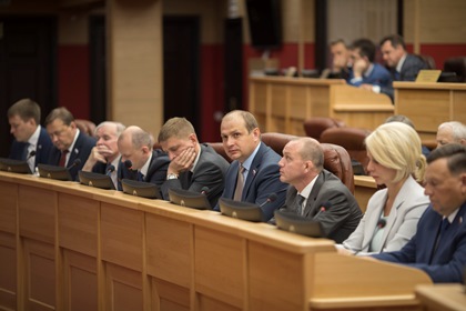 Доклад Ассоциации муниципальных образований Иркутской области обсудили на сессии